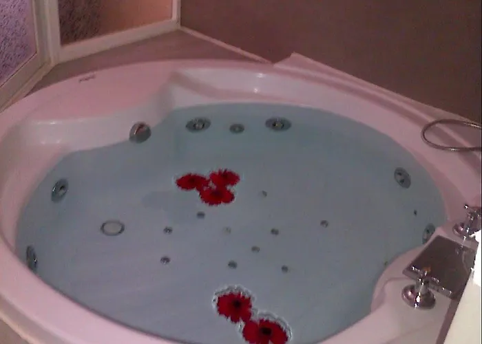 Mitra Crisalida Hotell 2*