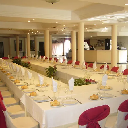 Hotel Mitra Crisalida Cabra