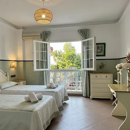 Mitra Crisalida Hotel 2*