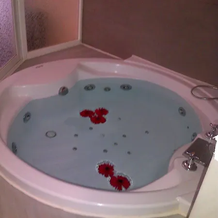 Mitra Crisalida Hotel 2*